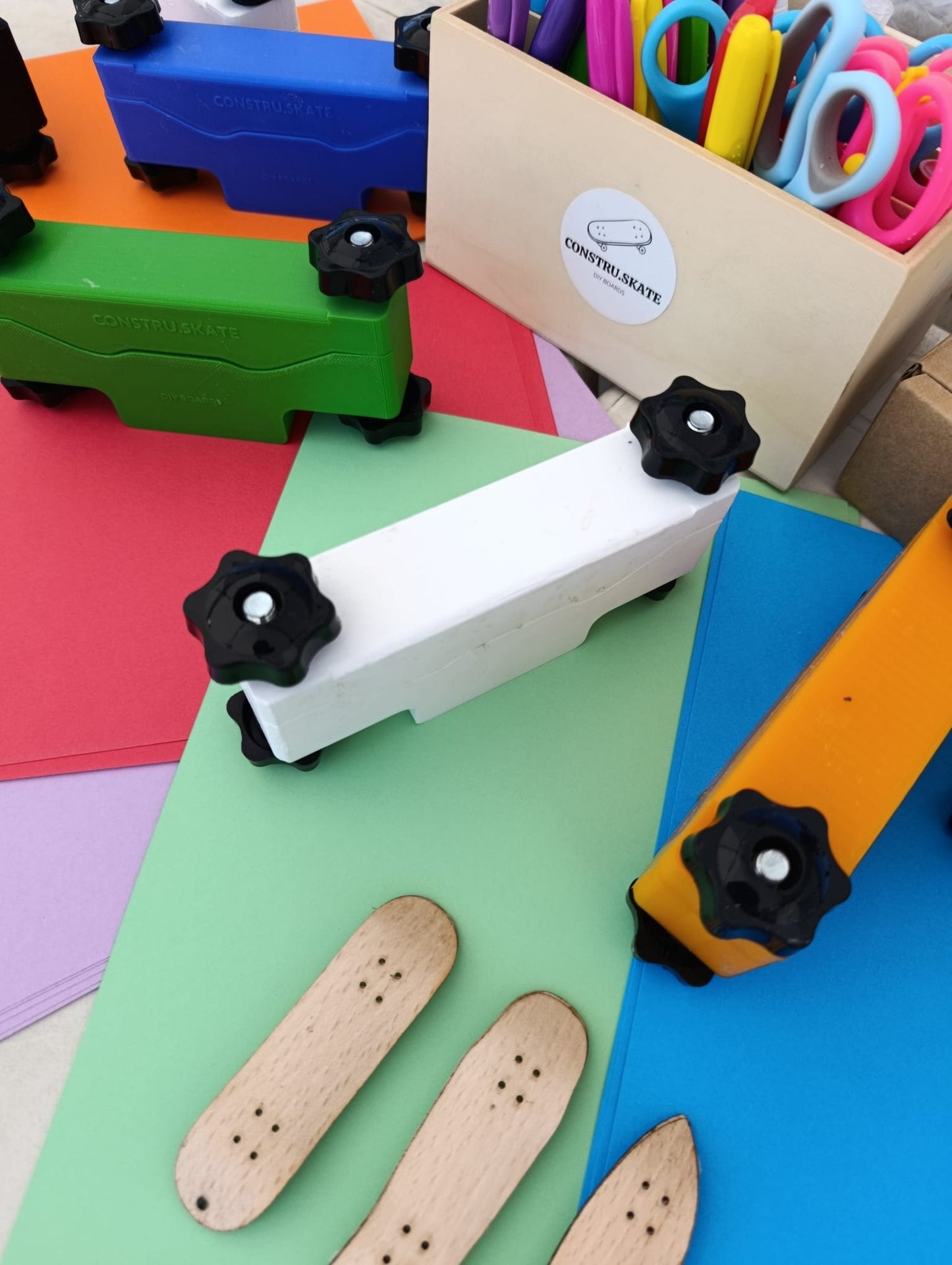 PACK Nº1 - SKATE SCHOOL - 3 PRENSAS y 40 LÁMINAS